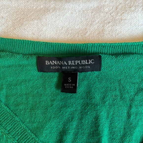 Banana Republic merino wool green sweater Size S - Picture 3 of 9